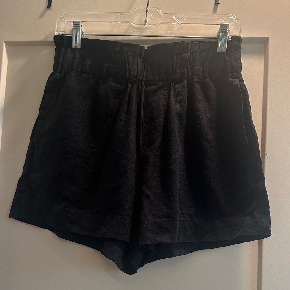 a new day High Waist Black Women's Shorts paper bag waist. Small. Linen blend